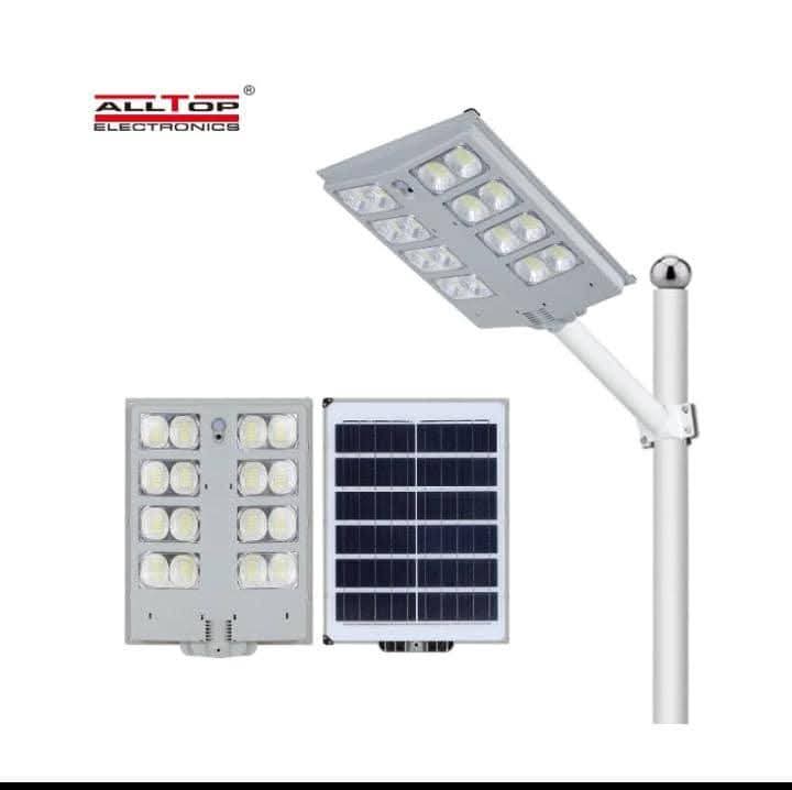 LAMPADAIRE SOLAIRE 2000W